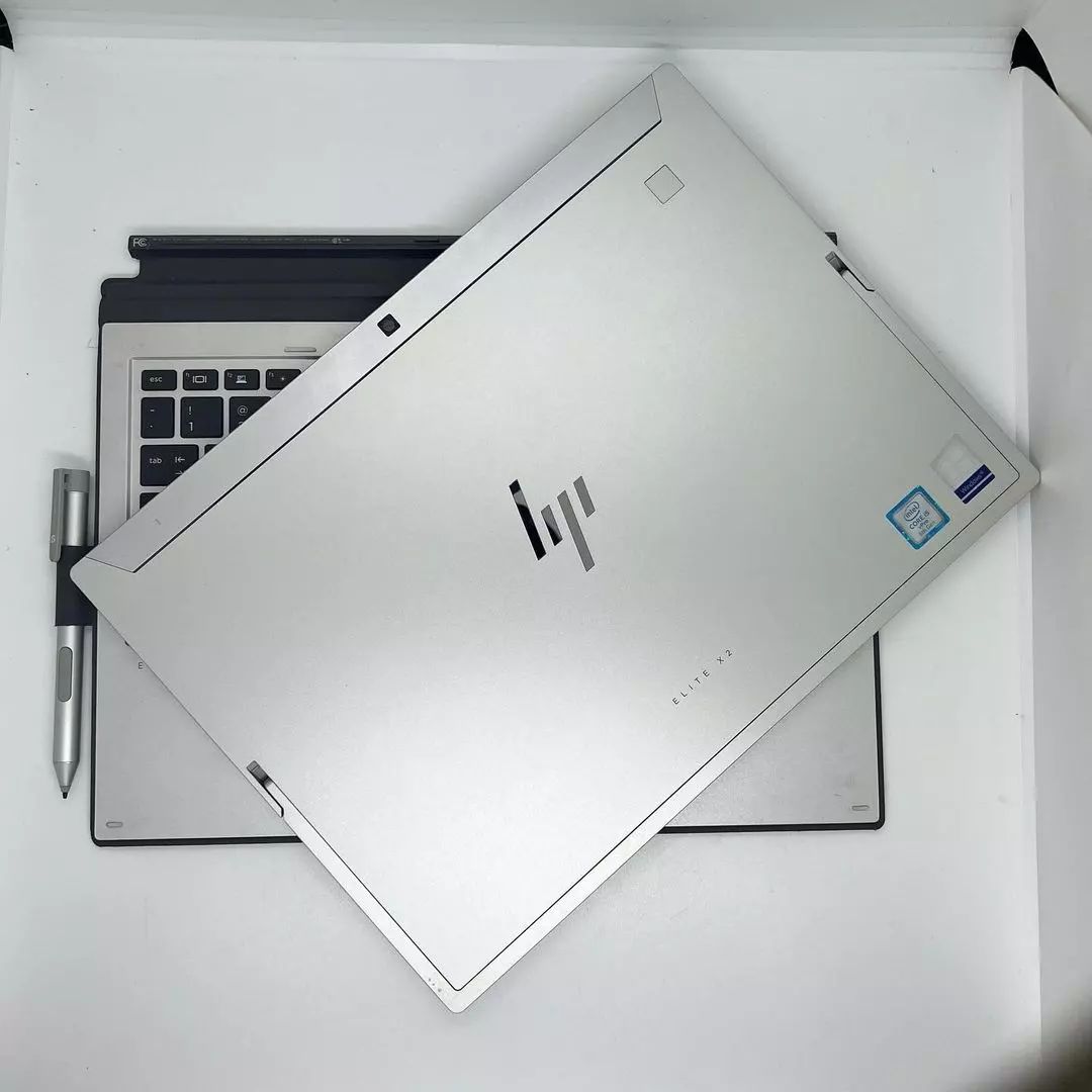 HP Elite x2 G4 Tablet with detachable Keyboard